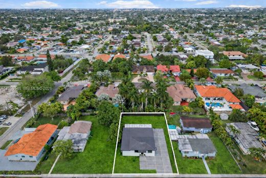 Villa in Miami, Miami-Dade County