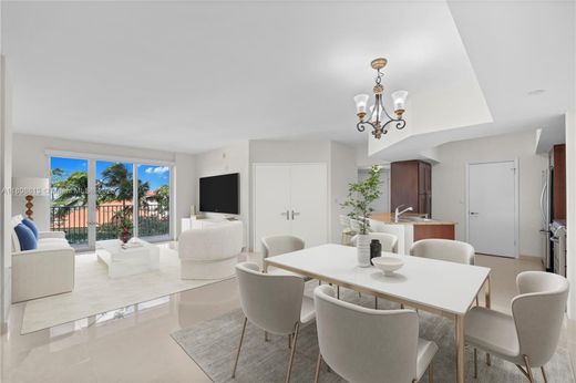 Жилой комплекс, Aventura, Miami-Dade County