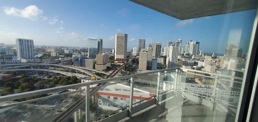 Kamienica w Miami, Miami-Dade County