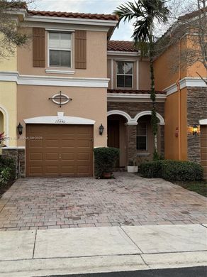Townhouse in Plantation, Broward County