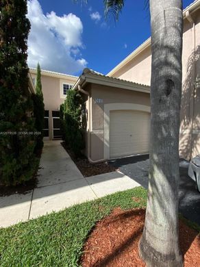 Townhouse in Weston, Broward County