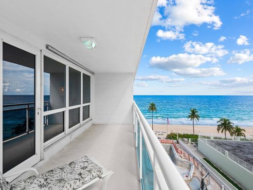 Residential complexes in Fort Lauderdale, Broward County