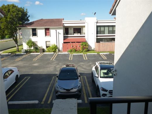 Wohnkomplexe in Miami, Miami-Dade County