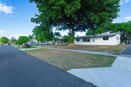 ﻓﻴﻼ ﻓﻲ Palm Springs, Palm Beach County