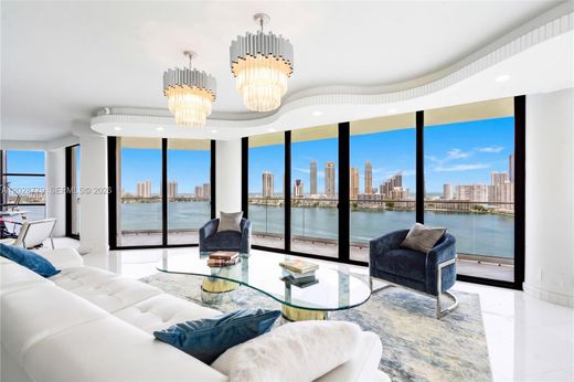 Residential complexes in Aventura, Miami-Dade
