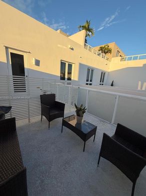 Complesso residenziale a Doral, Miami-Dade County