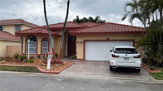 Villa in Pembroke Pines, Broward County