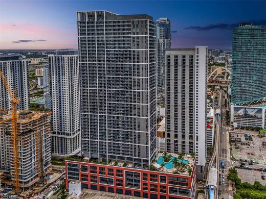 Complesso residenziale a Miami, Miami-Dade County