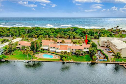 Townhouse in Ocean Ridge, Palm Beach