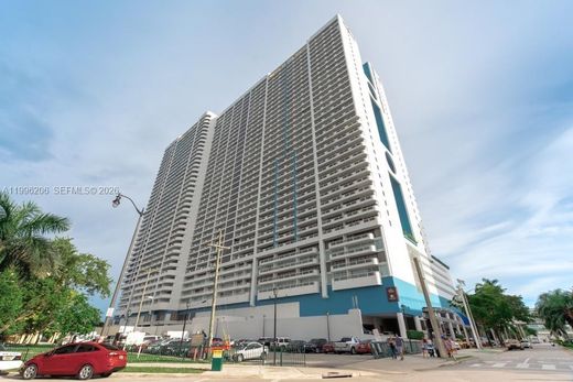 Residential complexes in Miami, Miami-Dade