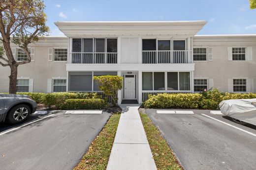Residential complexes in Fort Lauderdale, Broward County