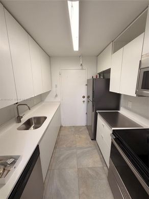 Komplex apartman North Miami, Miami-Dade County