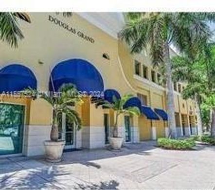 Κτίριο σε Coral Gables, Miami-Dade County