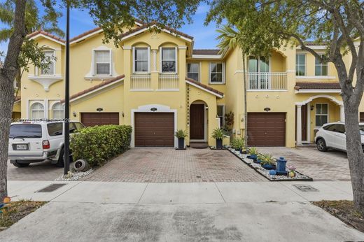Townhouse in South Miami Heights, Miami-Dade