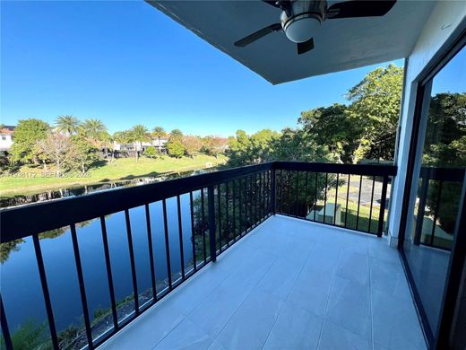 Residential complexes in Miami, Miami-Dade