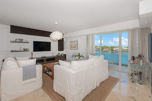 Жилой комплекс, Aventura, Miami-Dade County