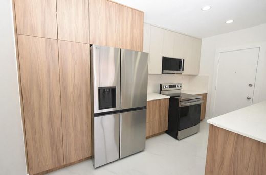 Residential complexes in Pompano Beach, Broward County