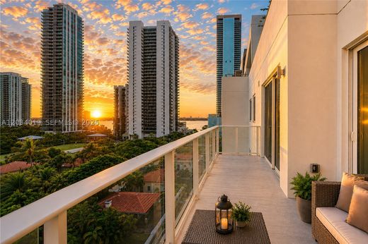 Residential complexes in Miami, Miami-Dade