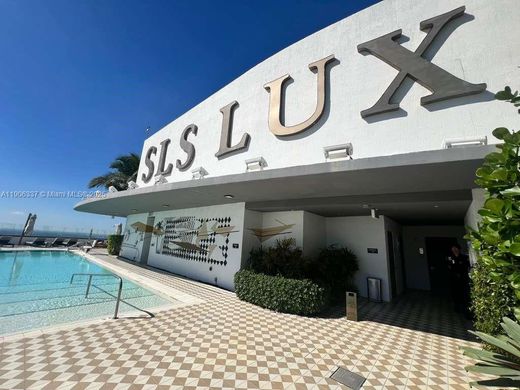 Kamienica w Miami, Miami-Dade County