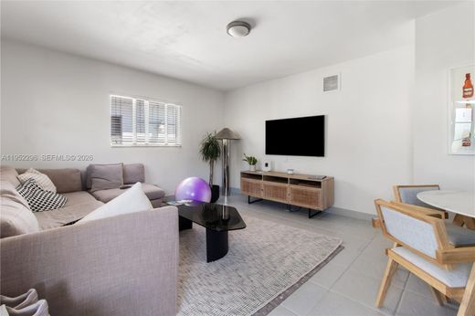 Жилой комплекс, Майами-Бич, Miami-Dade County