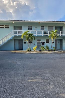 Residential complexes in Deerfield Beach, Broward County