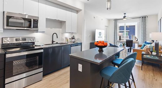 公寓楼  West Palm Beach, Palm Beach County