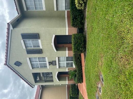 公寓楼  Royal Palm Beach, Palm Beach County