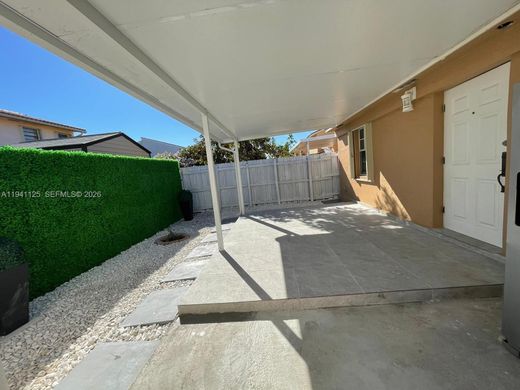 Villa in Miami Terrace Mobile Home, Miami-Dade