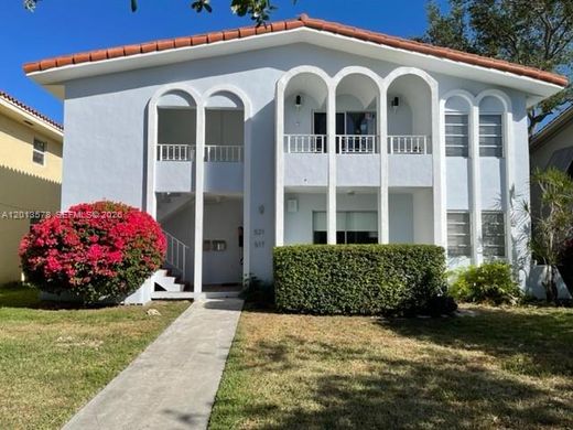 Townhouse in Coral Gables, Miami-Dade