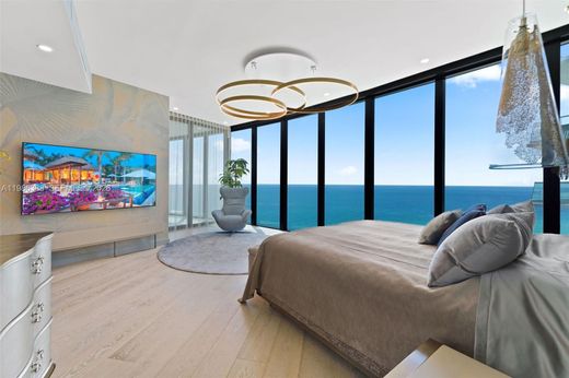 Residential complexes in Sunny Isles Beach, Miami-Dade