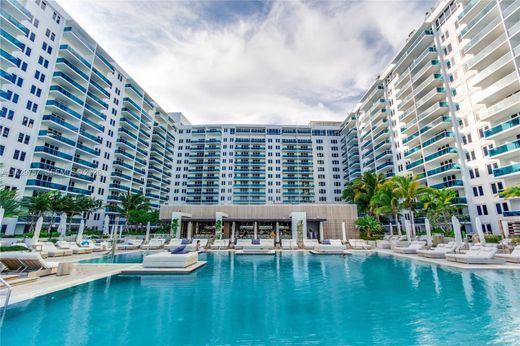 Complesso residenziale a Miami Beach, Miami-Dade County
