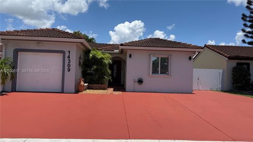 Villa in Miami, Miami-Dade County