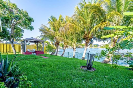 Villa en Pembroke Pines, Broward County