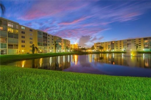 Complexos residenciais - Dania Beach, Broward County