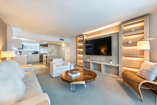 Residential complexes in Miami Beach, Miami-Dade