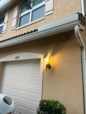 Townhouse in Lake Worth, Palm Beach