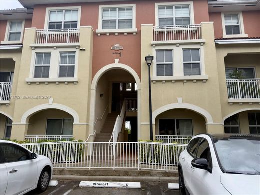 Residential complexes in Doral, Miami-Dade