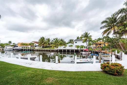 Residential complexes in Fort Lauderdale, Broward County