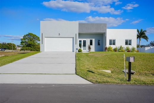 Villa in Cape Coral, Lee County