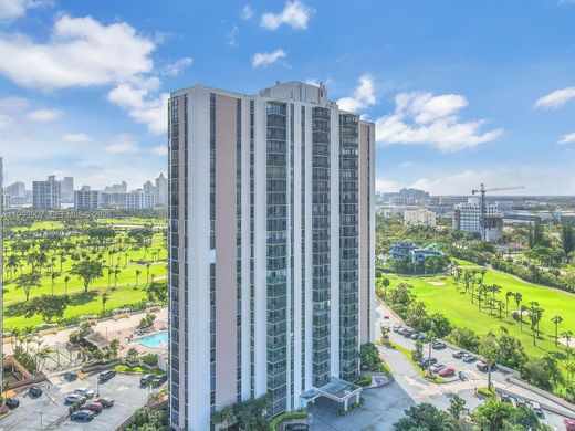 Residential complexes in Aventura, Miami-Dade