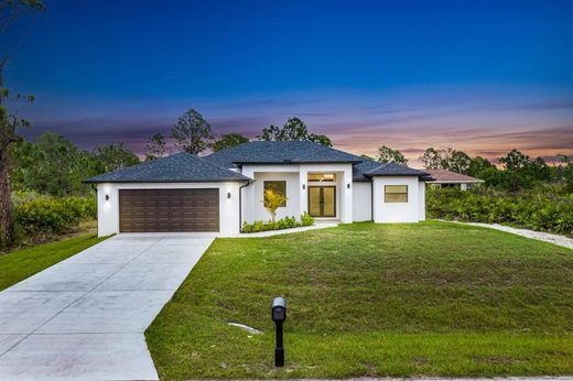 Villa in Lehigh Acres, Lee County