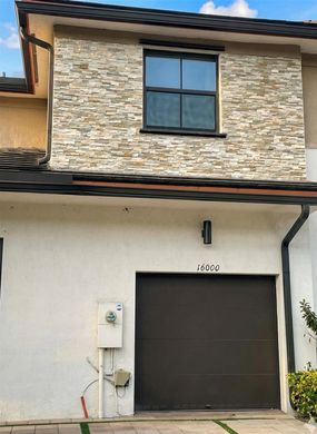 Townhouse in Miami Lakes, Miami-Dade