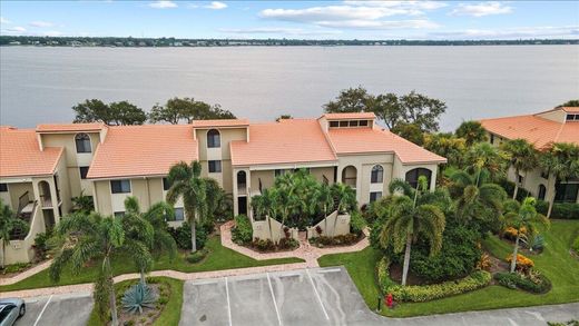 Appartementencomplex in Palm City, Martin County