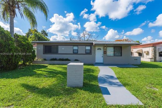 Villa en North Miami Beach, Miami-Dade County