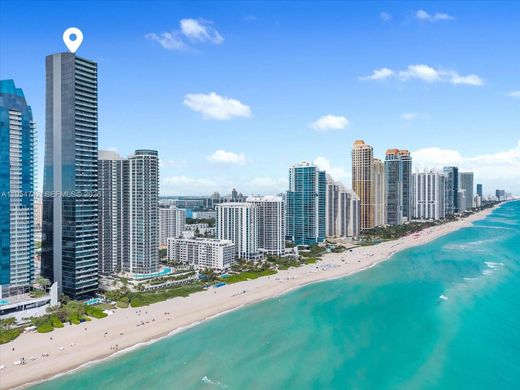 Complexes résidentiels à Sunny Isles Beach, Comté de Miami-Dade