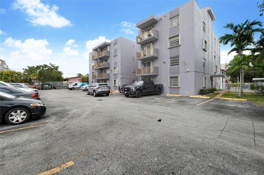 Жилой комплекс, Майами, Miami-Dade County