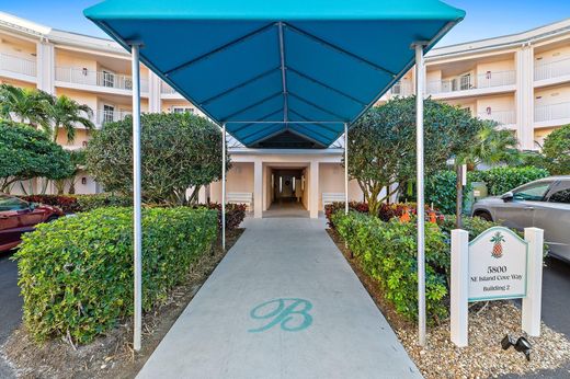Residential complexes in Stuart, Martin County