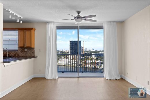 Appartementencomplex in Hallandale Beach, Broward County