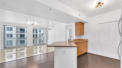 Residential complexes in Hollywood, Broward County