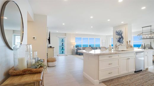 Residential complexes in Fort Lauderdale, Broward County